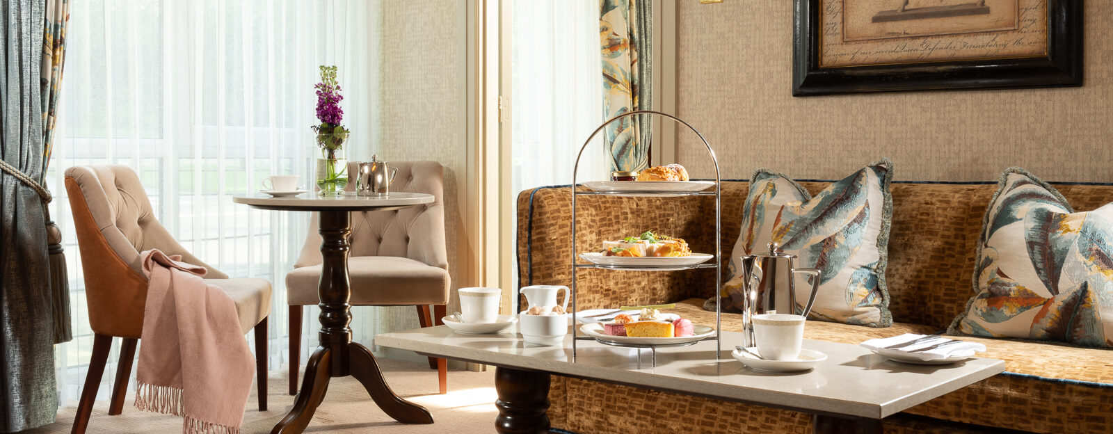 1600 x 800 Sitting room Suite Faithlegg