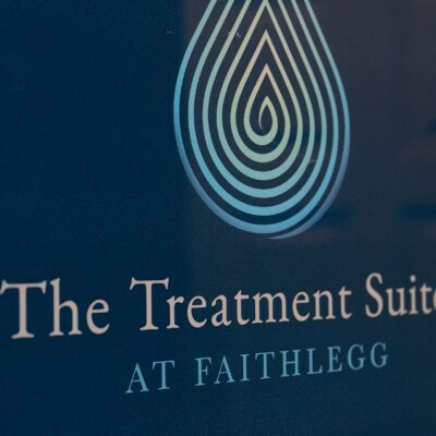 close up treatment suites logo Faithlegg